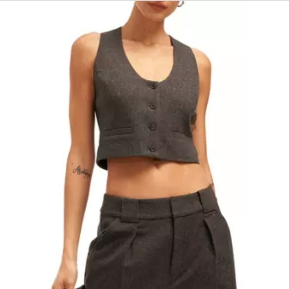 Equipment Femme Charlie Charcoal Heather Gray Cropped Wool Vest Size 10 - Picture 1 of 11